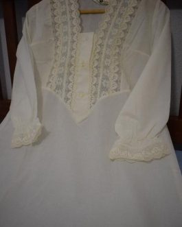 Camisón antiguo años 60.Nuevo. Sin uso. Ideal regalo