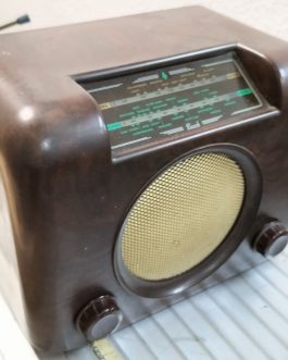 Radio vintage Bush Dac a restaurar