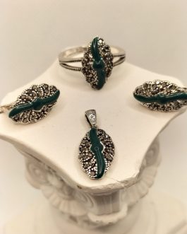 Conjunto plata y esmalte verde con marcasitas