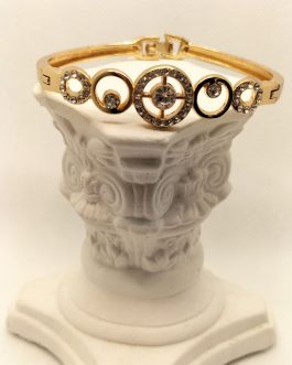 Pulsera dorada con circonitas